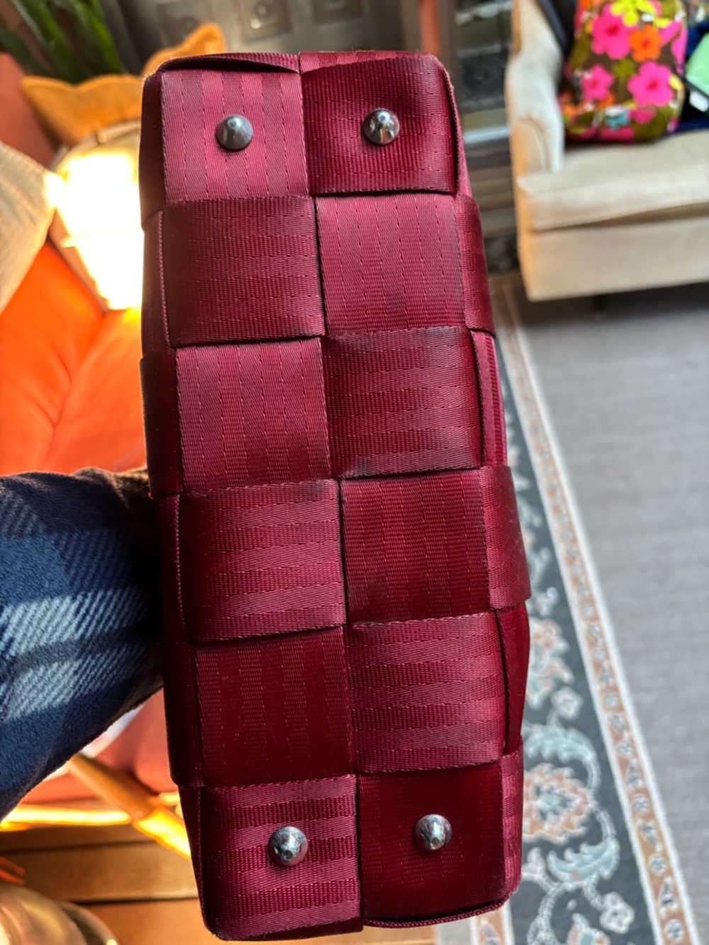 Harvey’s Seatbelt Crossbody Bag in Red - Picture 9 of 10